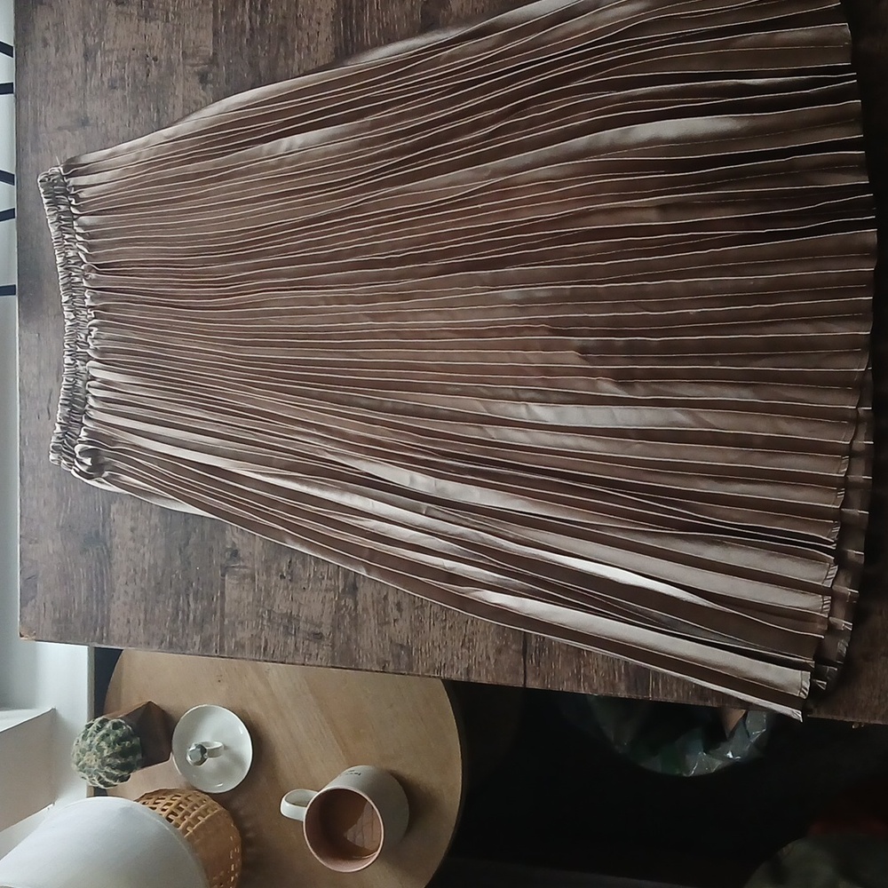 Y.A.S. metallic Pleated midi skirt